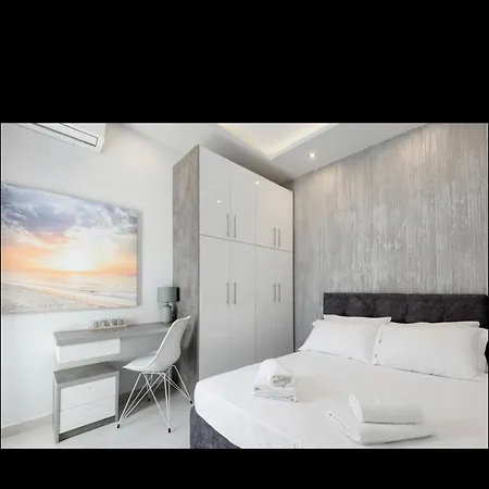 Center At Al Svolou Str -50 Sqm - 3 P - 2 Balconies -2 Tvs - Optical Fiber - Washine Machine - Fully Equipped Kitchen - 8th Floor * Tessalónica